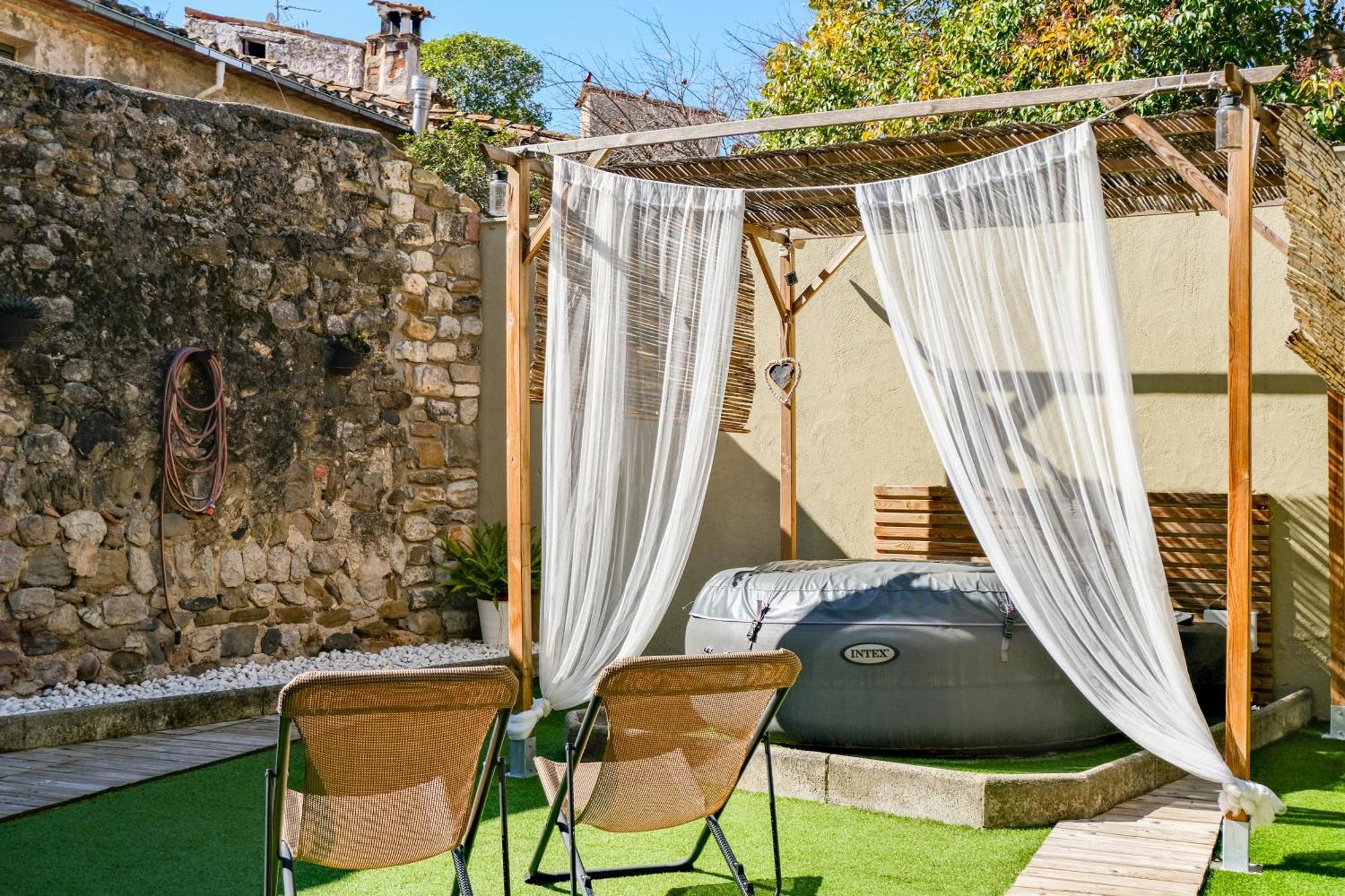 Ferienwohnung Cal Capo Alojamiento Con Jacuzzi Besalú Exterior foto